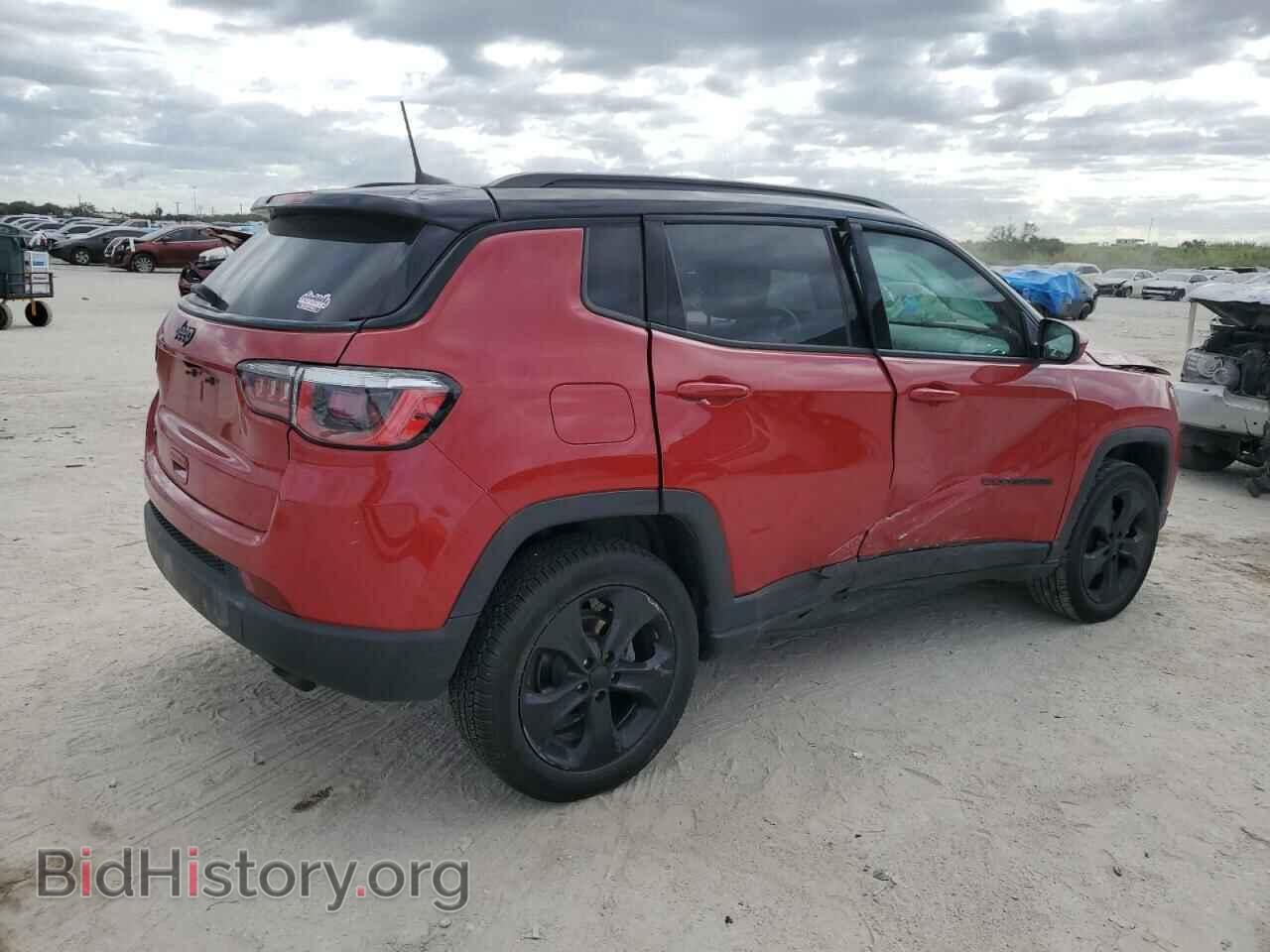 2019 JEEP COMPASS - VIN: 3C4NJDBB7KT674077 - Фото 3