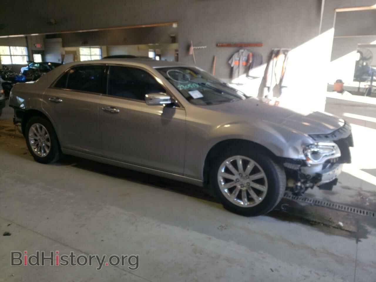 2011 CHRYSLER 300 - VIN: 2C3CA6CT2BH522375 - Photo 4