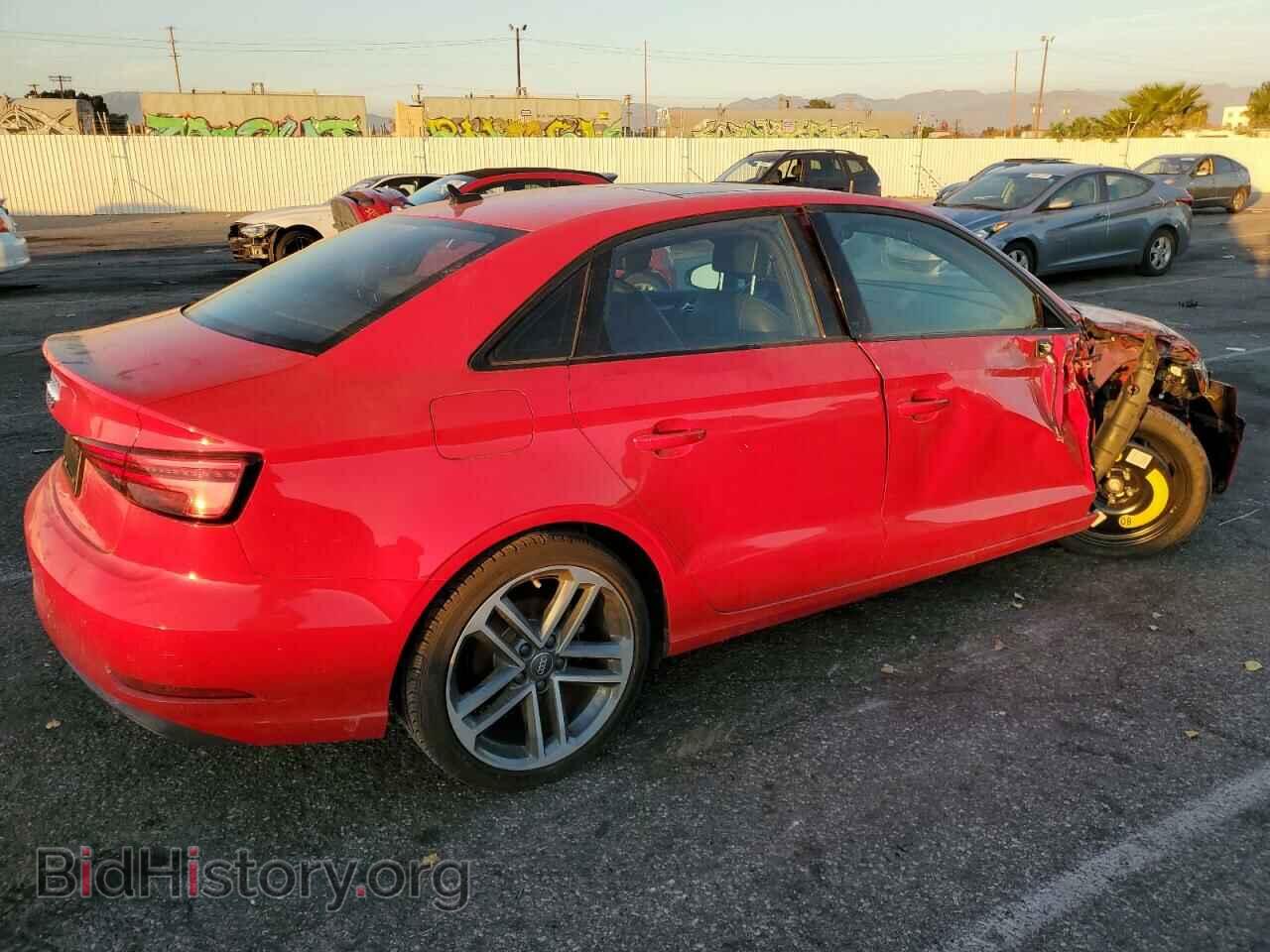 2019 AUDI A3 - VIN: WAUAUGFF9KA121715 - Фото 3