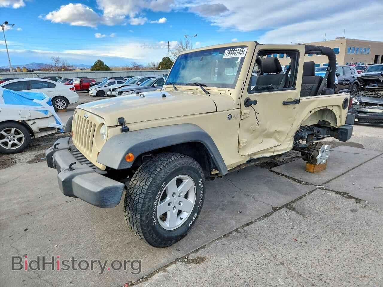 Фотография 1J4AA2D14BL635055 - JEEP WRANGLER 2011