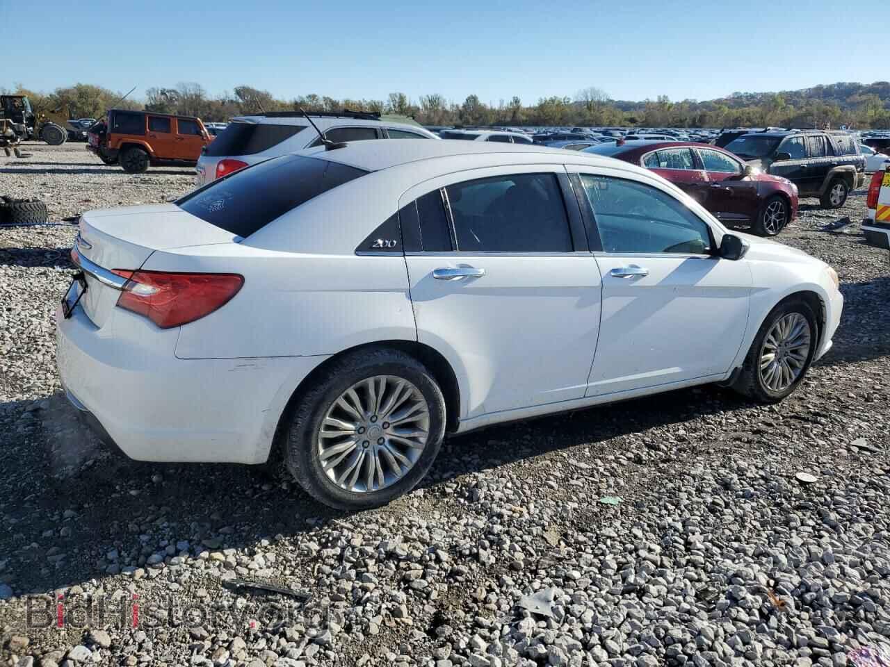 2013 CHRYSLER 200 - VIN: 1C3CCBCG1DN554413 - Фото 3