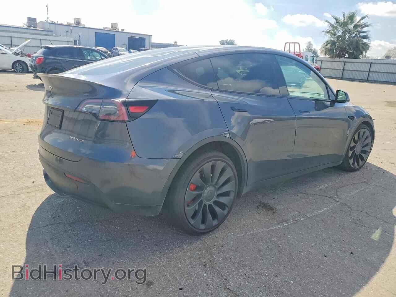 2022 TESLA MODEL Y - VIN: 7SAYGDEFXNF443819 - Фото 3