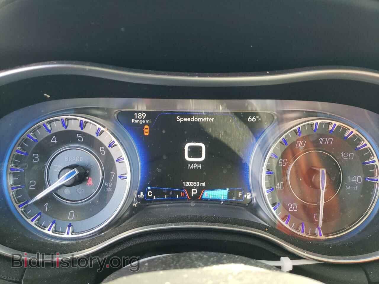 2015 CHRYSLER 300 - VIN: 2C3CCAAG3FH803237 - Фото 9