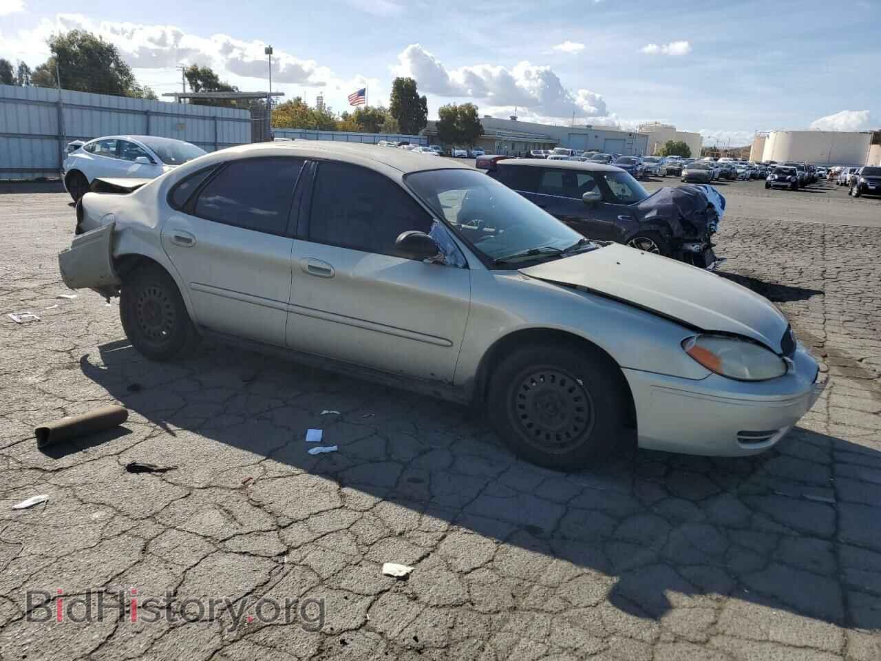 2005 FORD TAURUS - VIN: 1FAFP53285A133337 - Фото 4