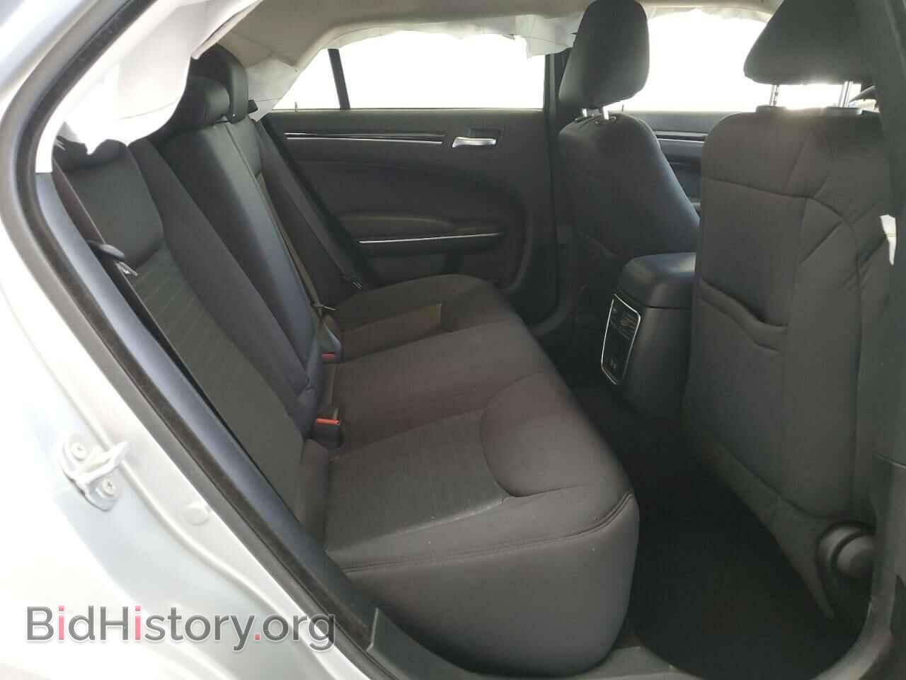 2023 CHRYSLER 300 - VIN: 2C3CCAAG2PH684114 - Фото 10