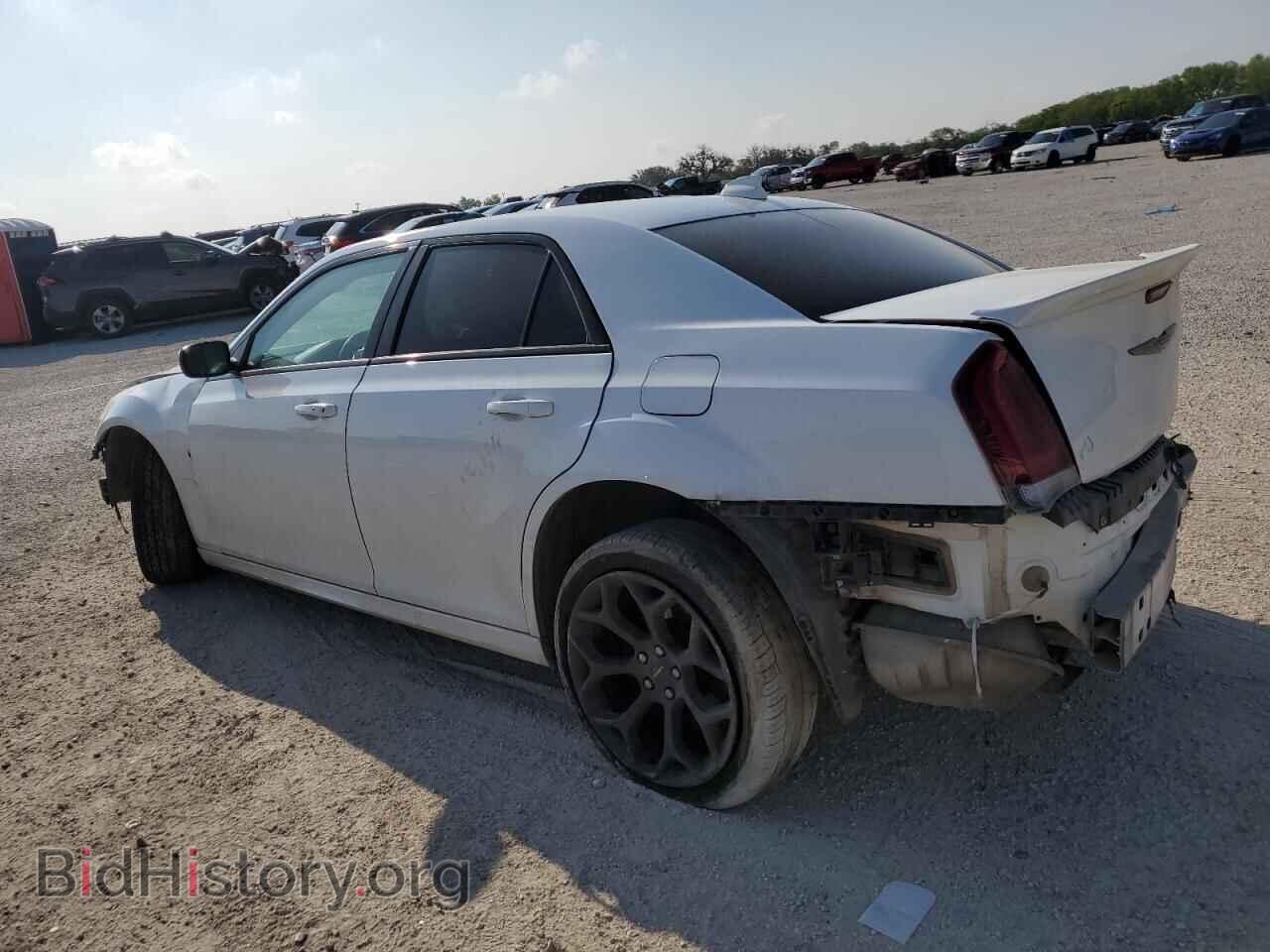 2017 CHRYSLER 300 - VIN: 2C3CCABGXHH664712 - Фото 2