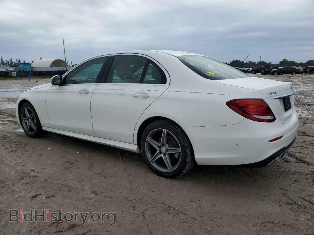 2017 MERCEDES-BENZ E-CLASS - VIN: WDDZF4KB3HA017012 - Фото 2