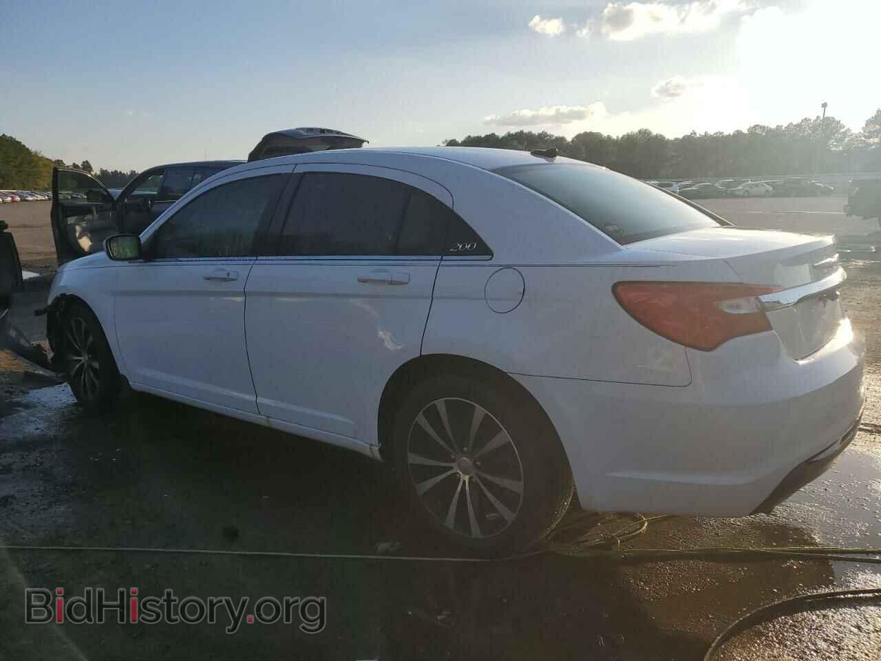 2013 CHRYSLER 200 - VIN: 1C3CCBCG9DN674301 - Photo 2