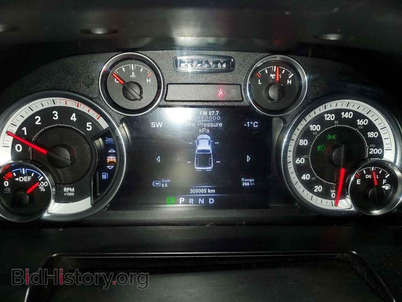 2017 RAM 2500 - VIN: 3C6UR5FL6HG504055 - Фото 9
