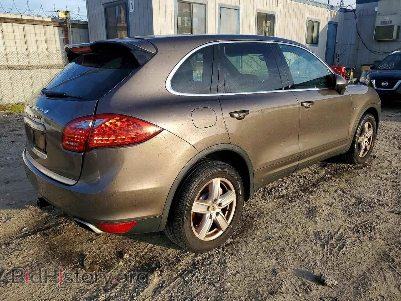 2011 PORSCHE CAYENNE - VIN: WP1AE2A20BLA91675 - Photo 3