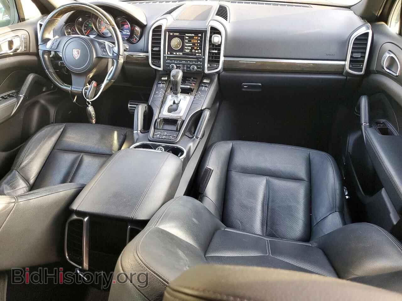 2011 PORSCHE CAYENNE - VIN: WP1AE2A20BLA91675 - Photo 8