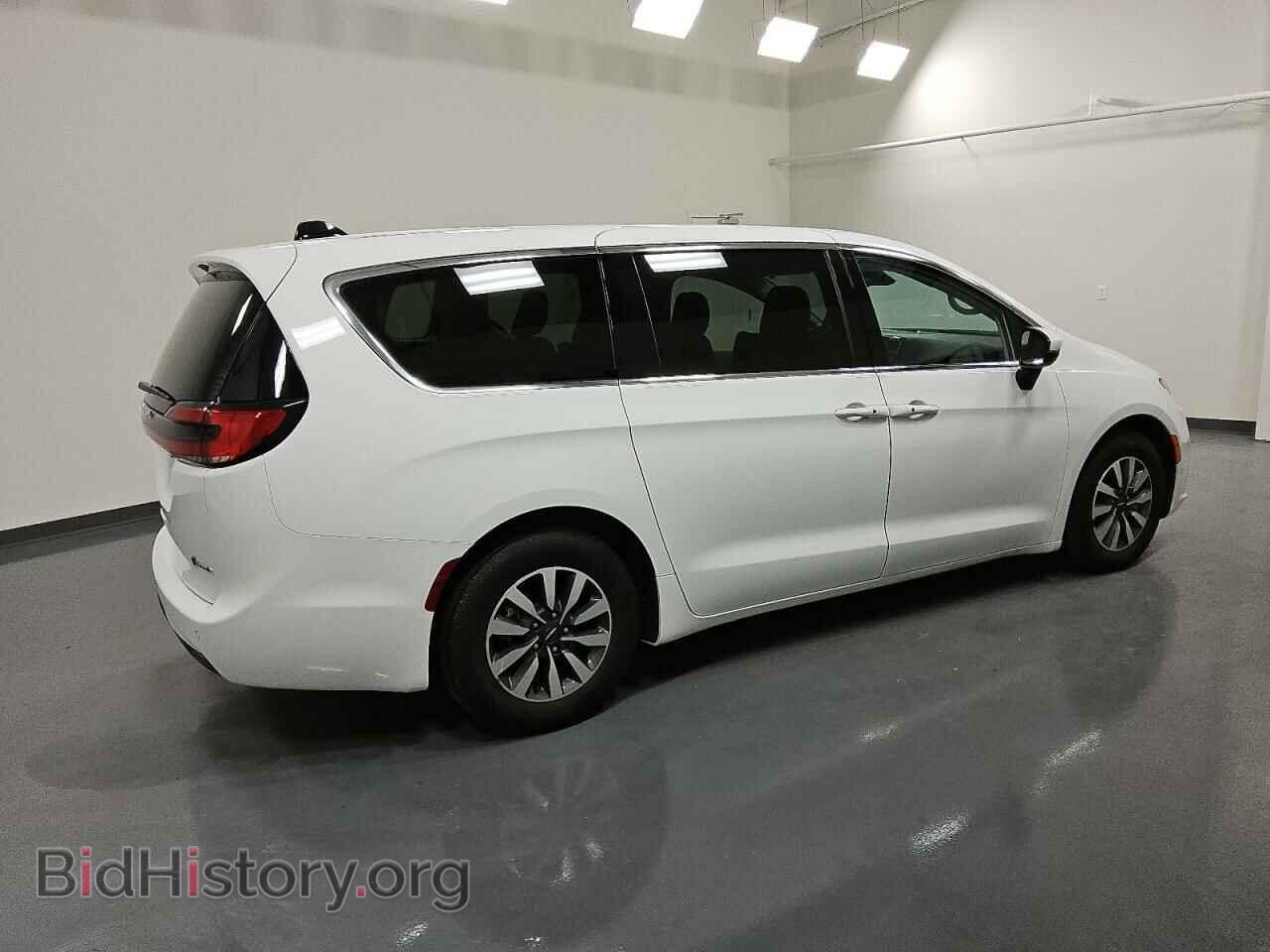 2023 CHRYSLER PACIFICA - VIN: 2C4RC1L73PR558972 - Фото 3