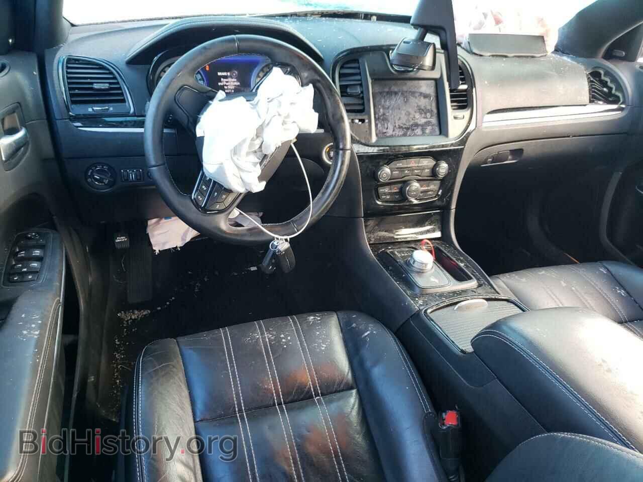 2018 CHRYSLER 300 - VIN: 2C3CCABG8JH240001 - Фото 8