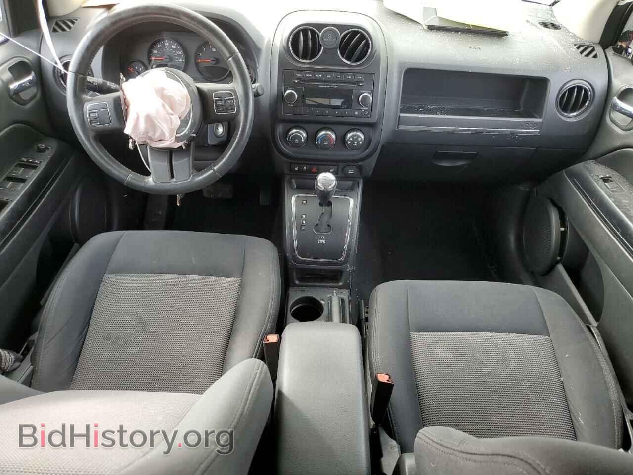 2012 JEEP COMPASS - VIN: 1C4NJDEB1CD588640 - Photo 8