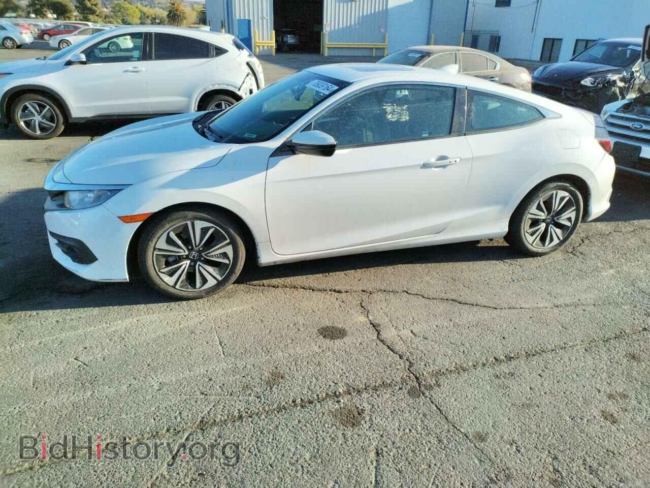 Photo 2HGFC3B77GH358930 - HONDA CIVIC 2016
