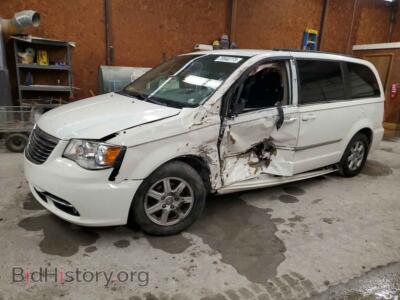 2011 Chrysler MINIVAN Town & COU, белый — VIN 2A4RR5DG3BR723569, Copart