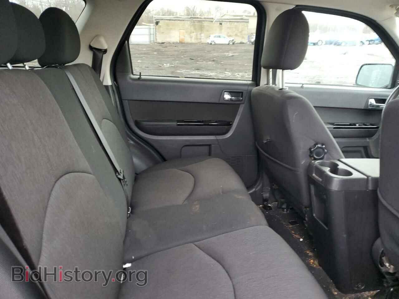 2011 MAZDA TRIBUTE - VIN: 4F2CY9C76BKM03054 - Фото 10