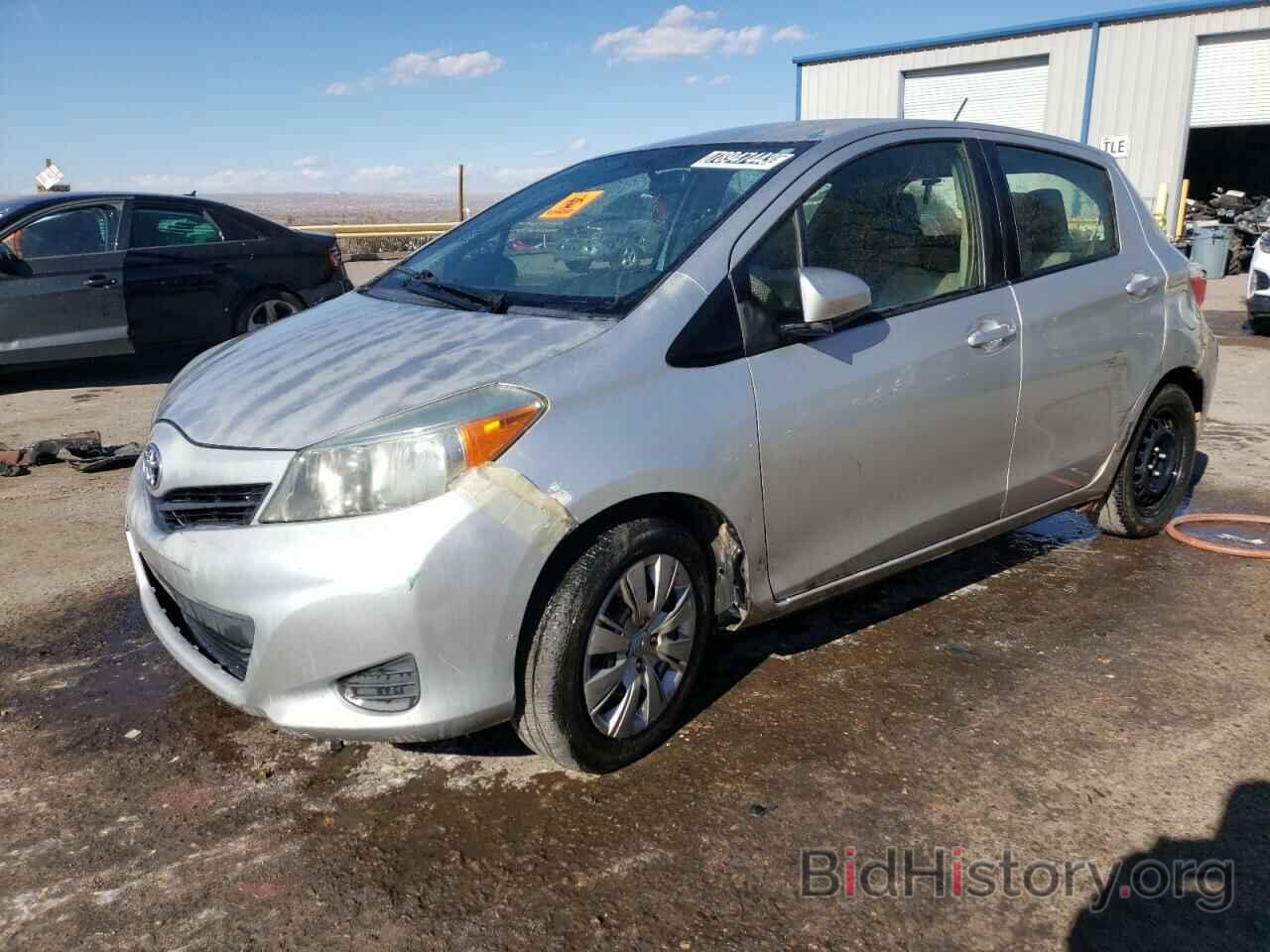 Photo JTDKTUD33DD557057 - TOYOTA YARIS 2013