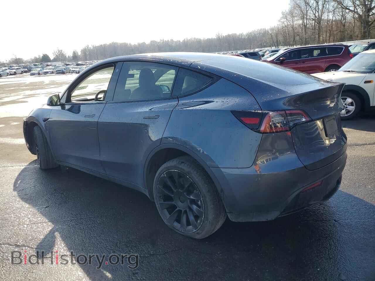 2022 TESLA MODEL Y - VIN: 7SAYGDEE9NF438828 - Фото 2