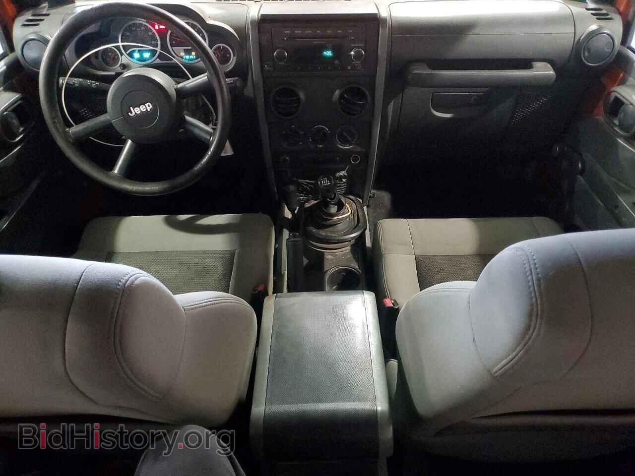 2010 JEEP WRANGLER - VIN: 1J4AA2D19AL201793 - Фото 8