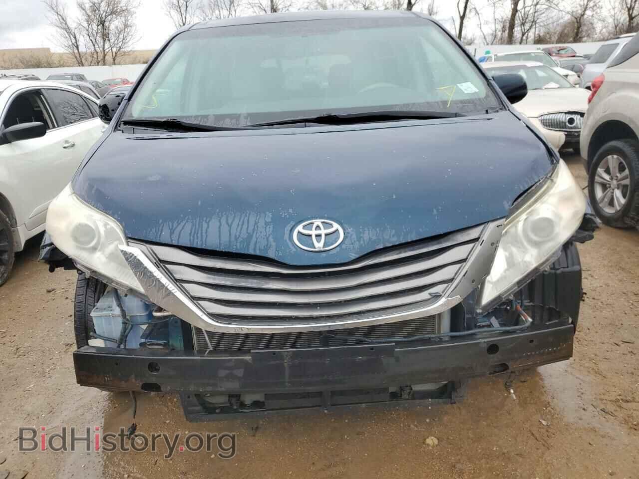 2011 TOYOTA All Models - VIN: 5TDYK3DC2BS022469 - Фото 5