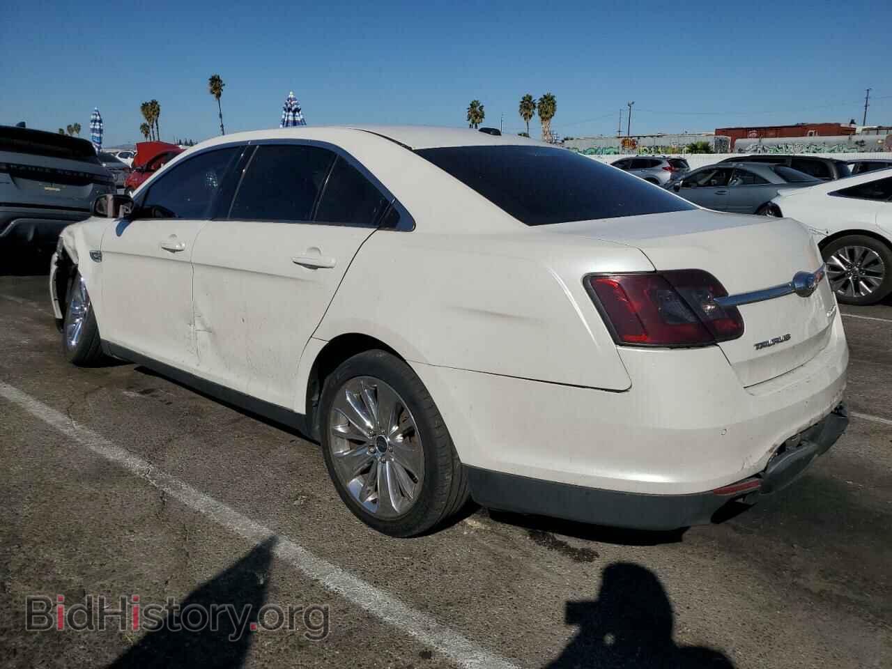 2011 FORD TAURUS - VIN: 1FAHP2FW0BG167724 - Photo 2