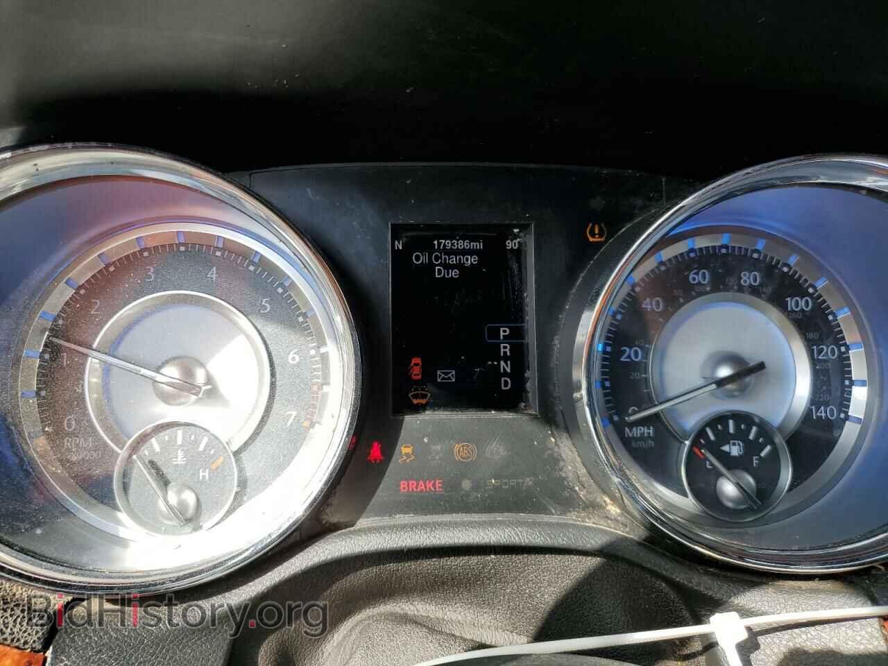 2014 CHRYSLER 300 - VIN: 2C3CCAAG0EH376081 - Фото 9