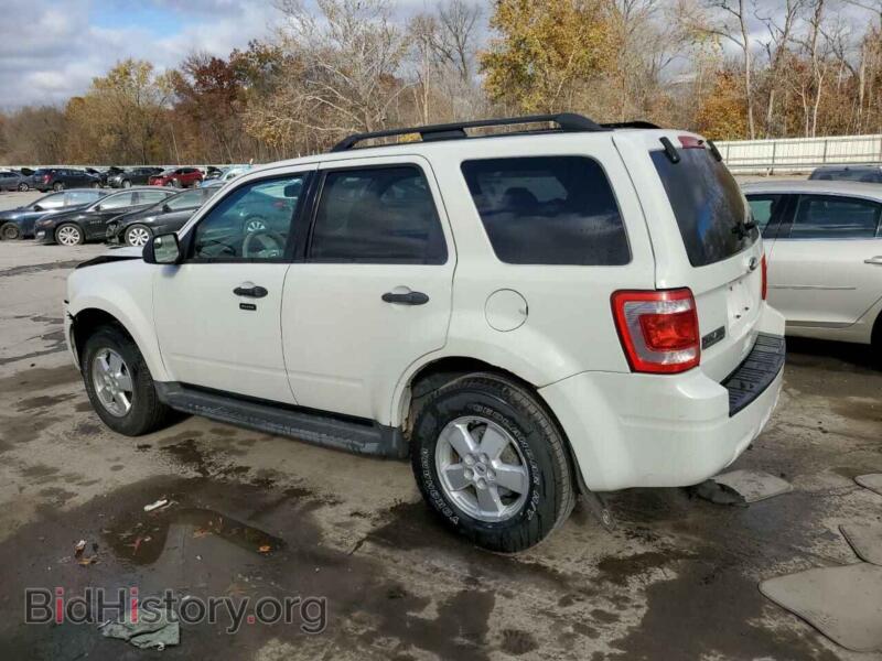 2010 Ford ESCAPE (VIN 1FMCU9D76AKB07116) — photo 2 of 14