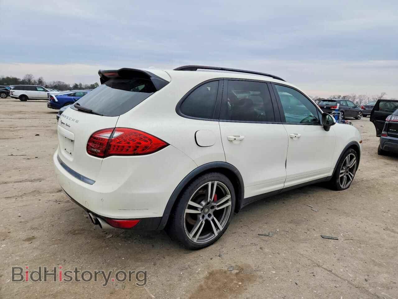 2011 PORSCHE CAYENNE - VIN: WP1AC2A21BLA83977 - Фото 3