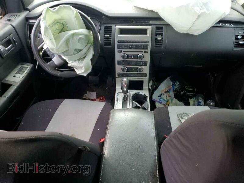 2011 Ford FLEX (VIN 2FMGK5BC7BBD21401) — photo 8 of 13