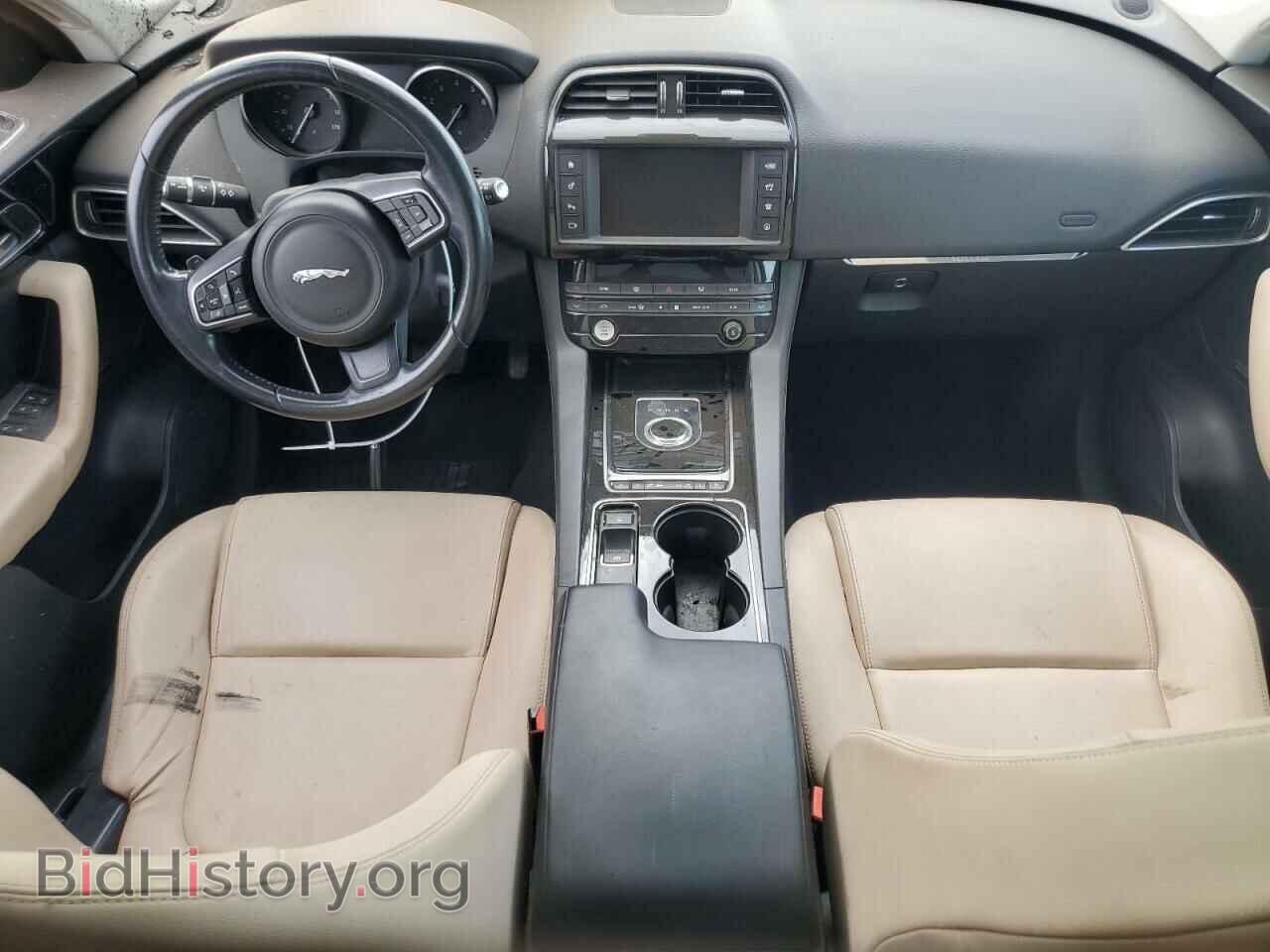 2017 JAGUAR F-PACE - VIN: SADCJ2BV7HA073441 - Фото 8
