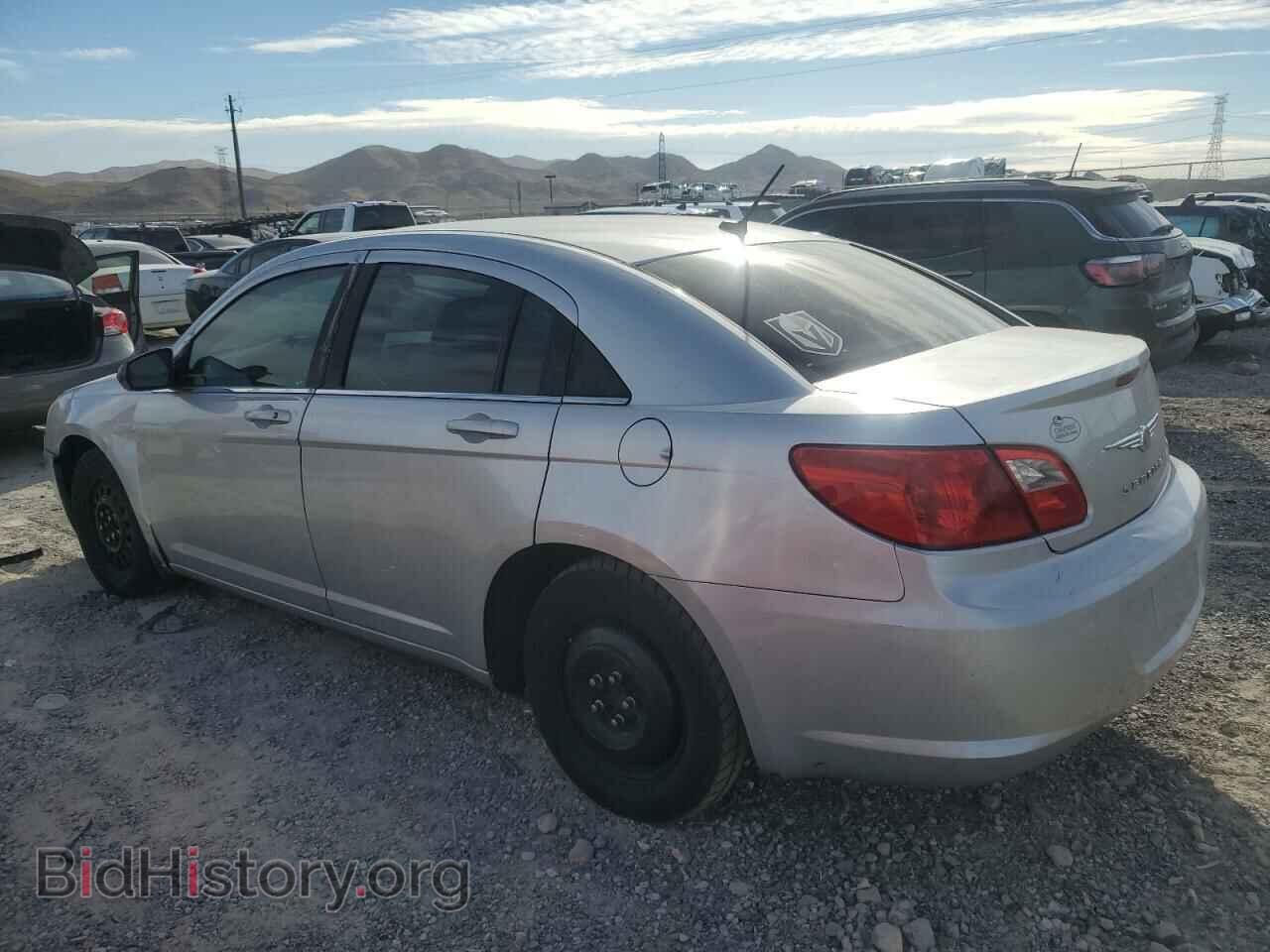 2010 CHRYSLER SEBRING - VIN: 1C3CC4FB9AN193052 - Фото 2