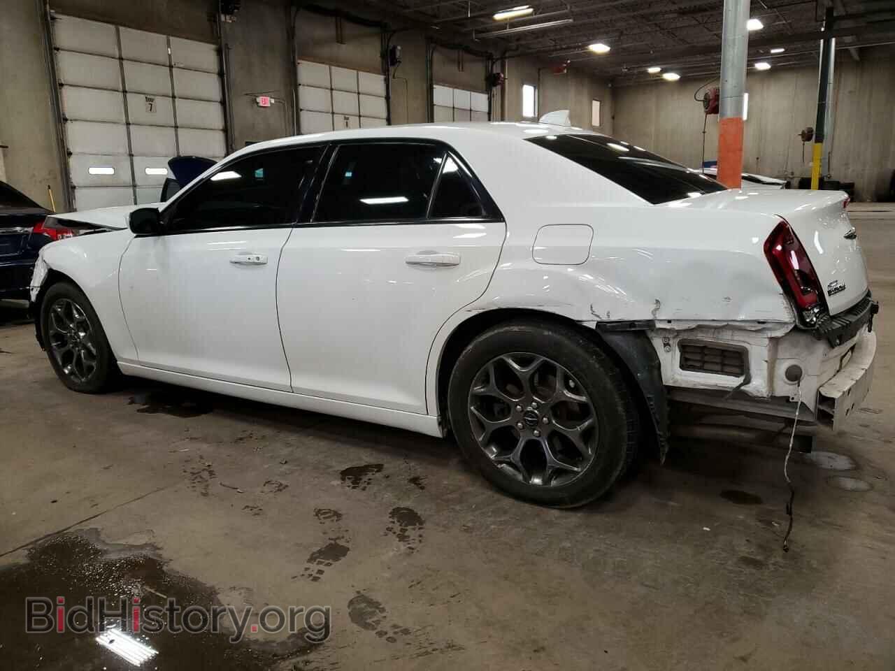2016 CHRYSLER 300 - VIN: 2C3CCAGG0GH148057 - Photo 2