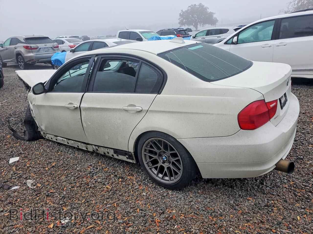 2011 BMW 335 - VIN: WBAPM5C51BE435202 - Фото 2