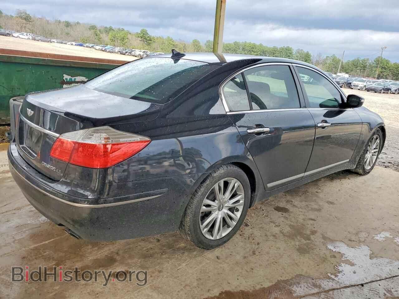 2011 HYUNDAI GENESIS - VIN: KMHGC4DF8BU112810 - Фото 3