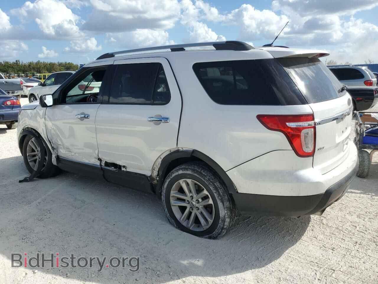 2011 FORD EXPLORER - VIN: 1FMHK7D88BGA42797 - Фото 2