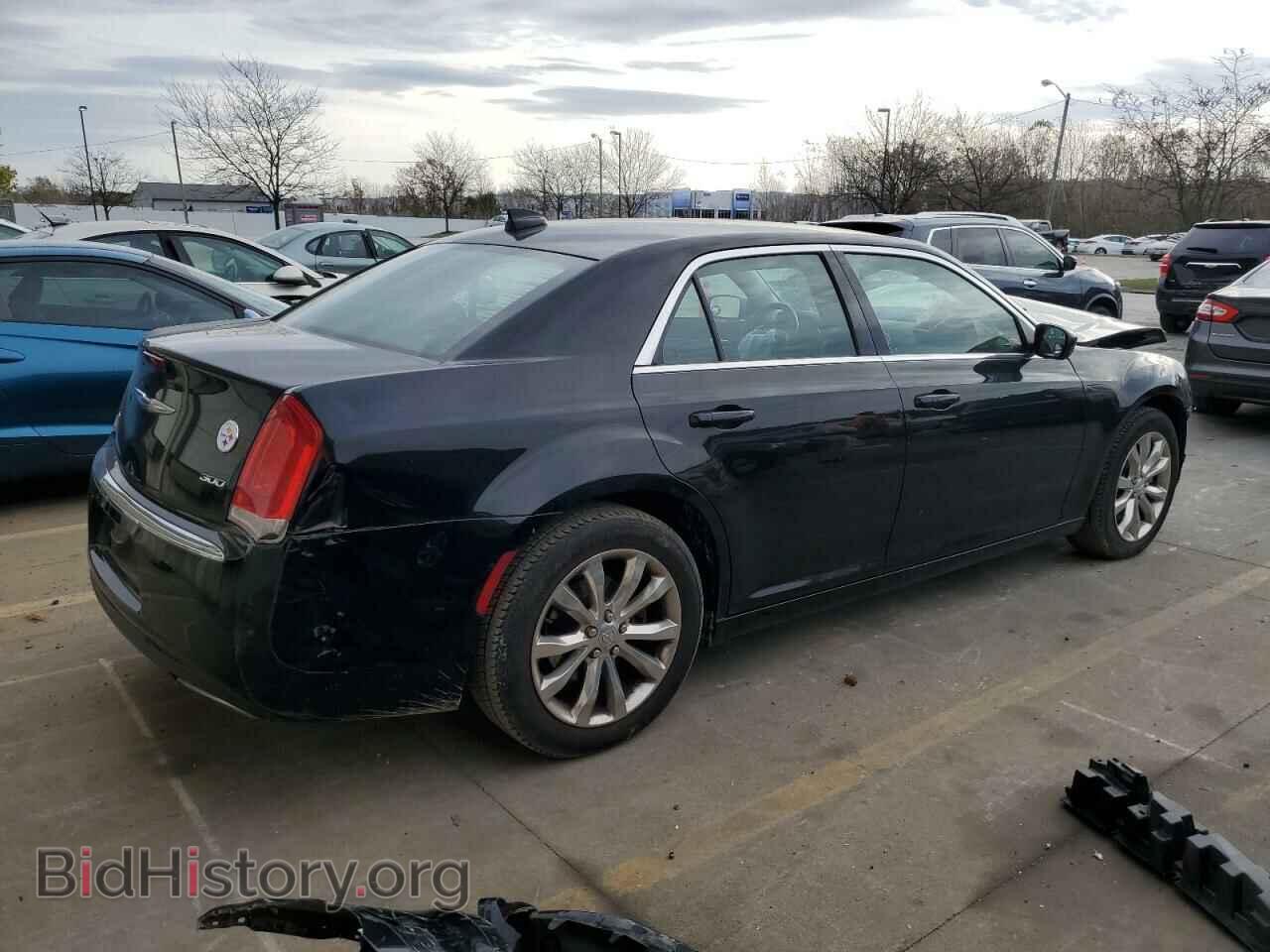 2018 CHRYSLER 300 - VIN: 2C3CCARG0JH226793 - Фото 3