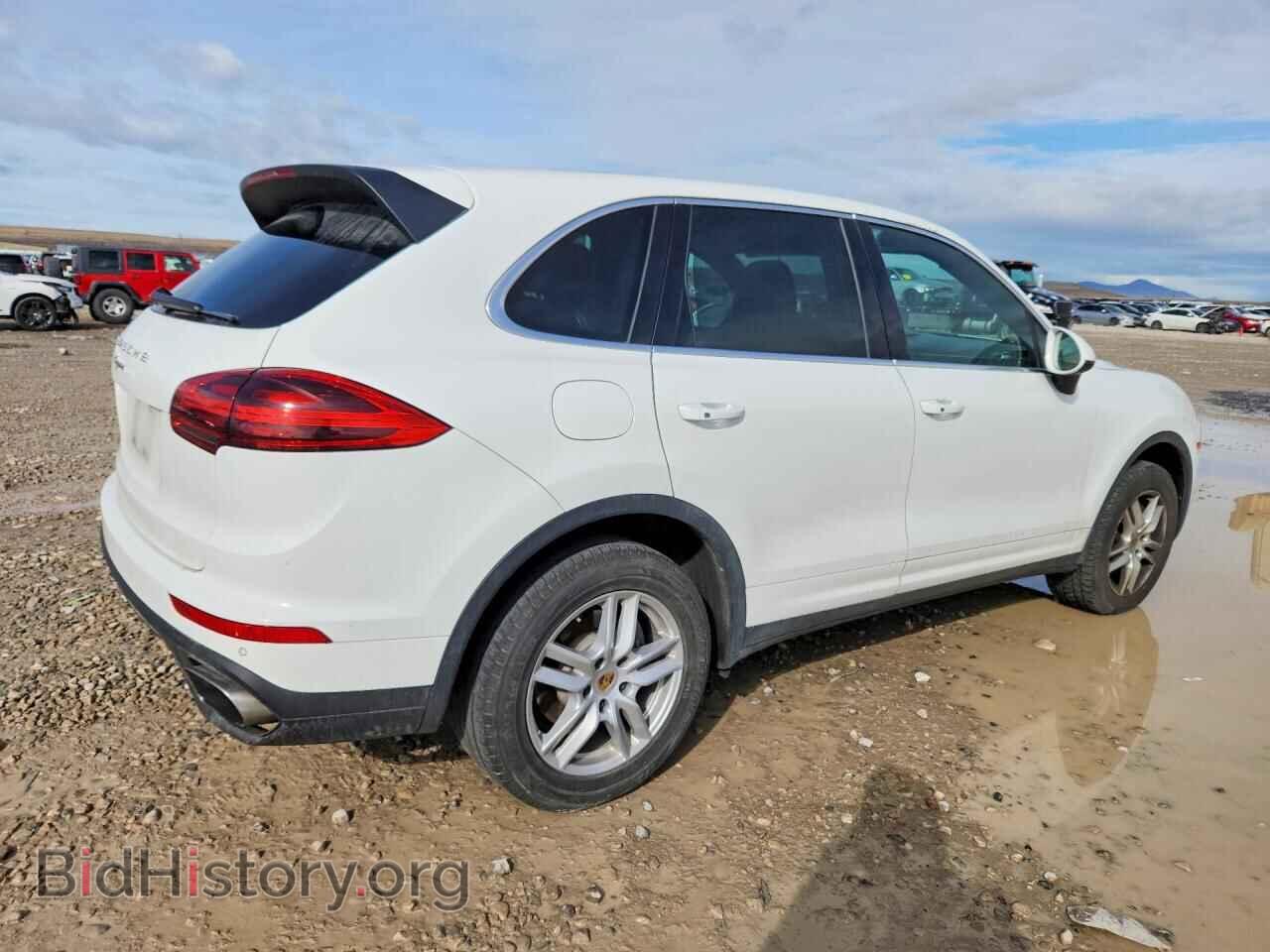 2016 PORSCHE CAYENNE - VIN: WP1AA2A22GLA01090 - Photo 3