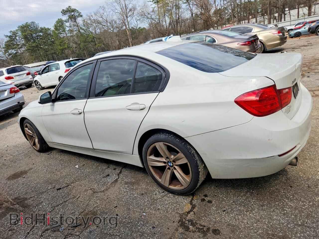 2014 BMW 320 - VIN: WBA3C3C56EF984883 - Photo 2
