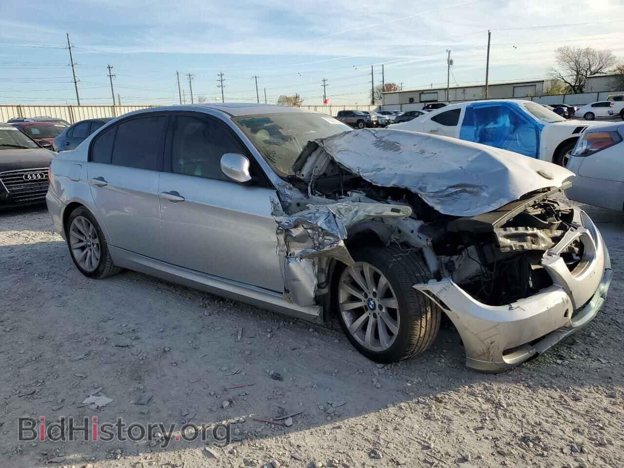 2011 BMW 3 SERIES - VIN: WBAPH7C57BE851433 - Фото 4