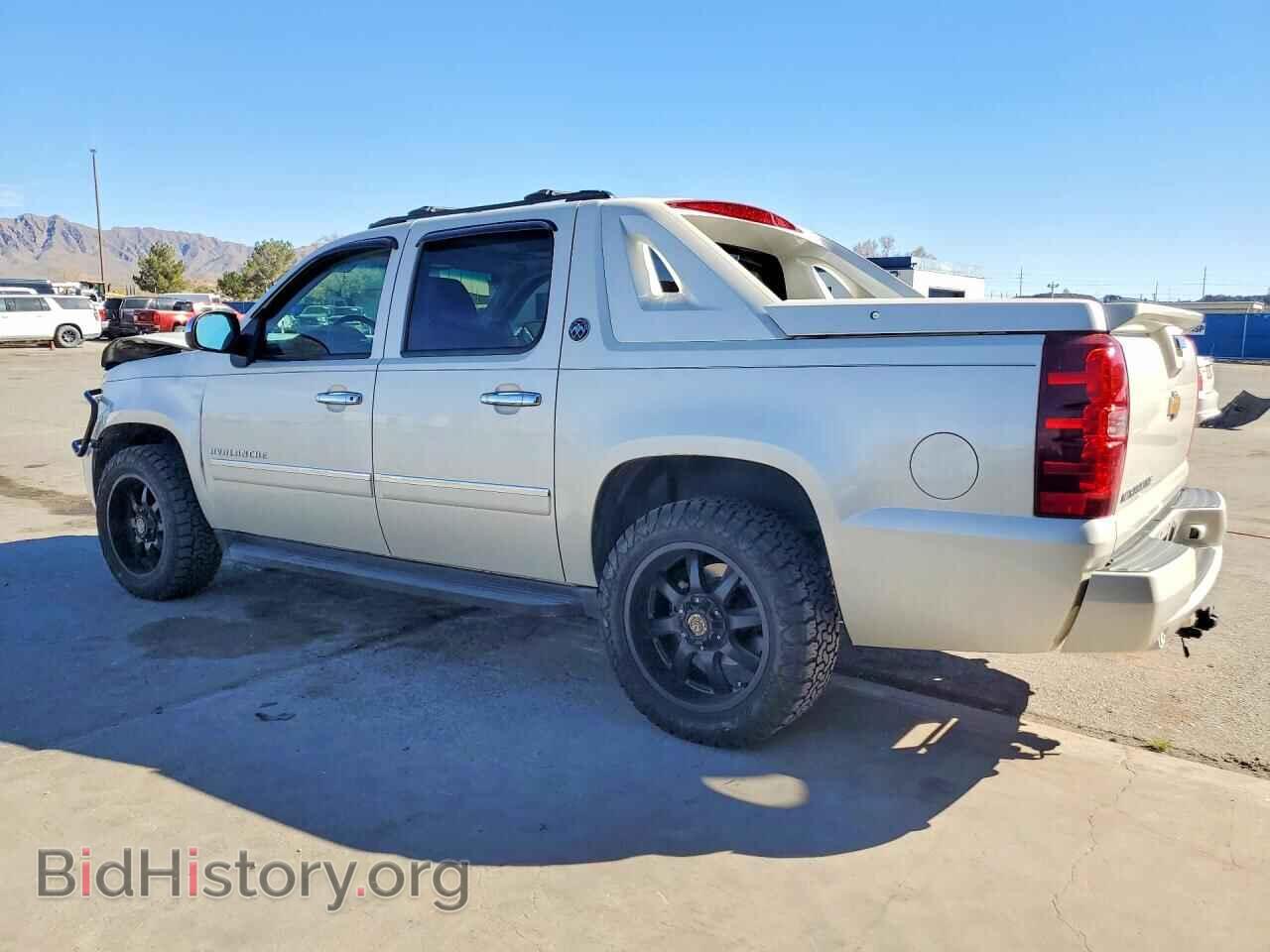 2013 CHEVROLET AVALANCHE - VIN: 3GNTKGE78DG245000 - Фото 2