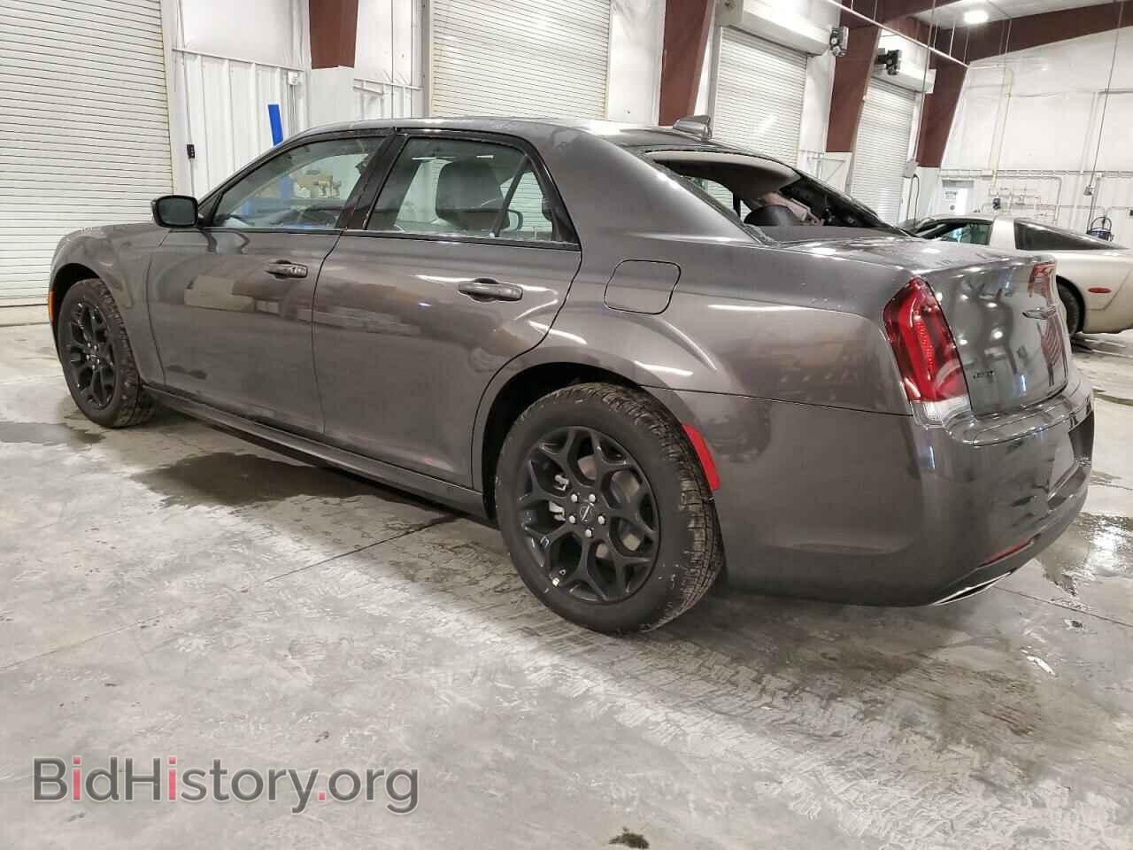 2023 CHRYSLER 300 - VIN: 2C3CCASG6PH662079 - Фото 2