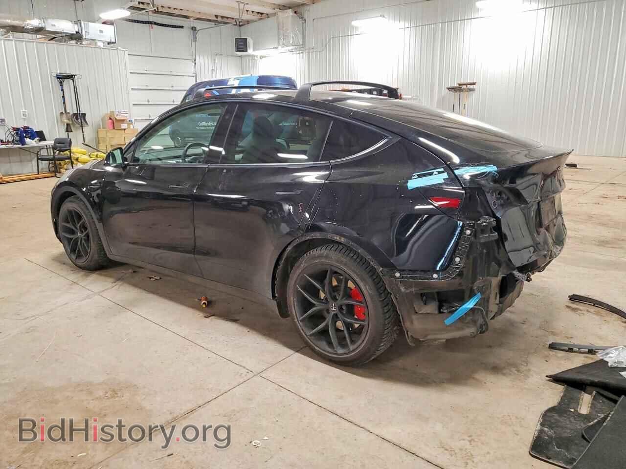 2022 TESLA MODEL Y - VIN: 7SAYGDEF0NF382724 - Фото 2