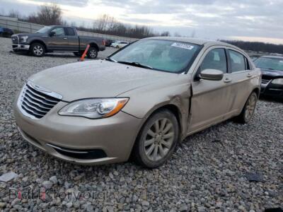 2013 Chrysler 200 TOURING, beige — VIN 1C3CCBBB4DN618238, Copart