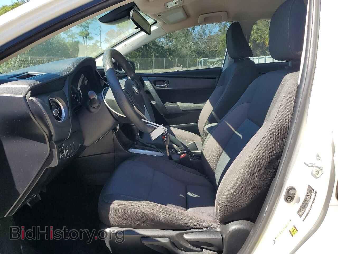 2017 TOYOTA COROLLA - VIN: 5YFBURHE6HP682031 - Фото 7