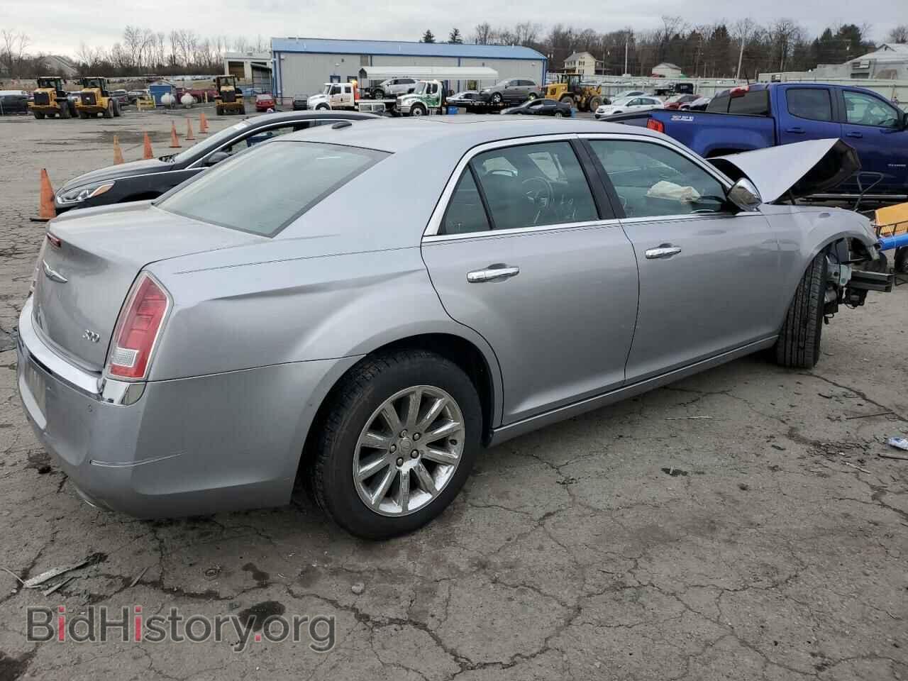 2011 CHRYSLER 300 - VIN: 2C3CA5CG8BH527433 - Фото 3