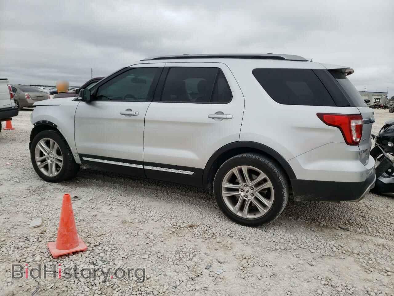 2016 FORD EXPLORER - VIN: 1FM5K7D80GGC21667 - Photo 2
