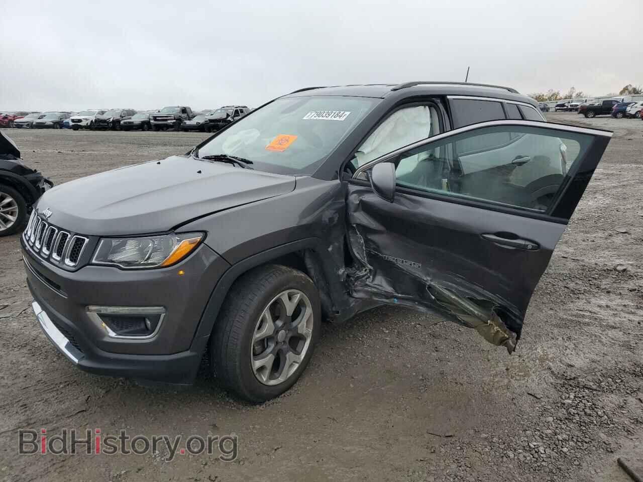 Фотография 3C4NJDCB7HT629261 - JEEP COMPASS 2017