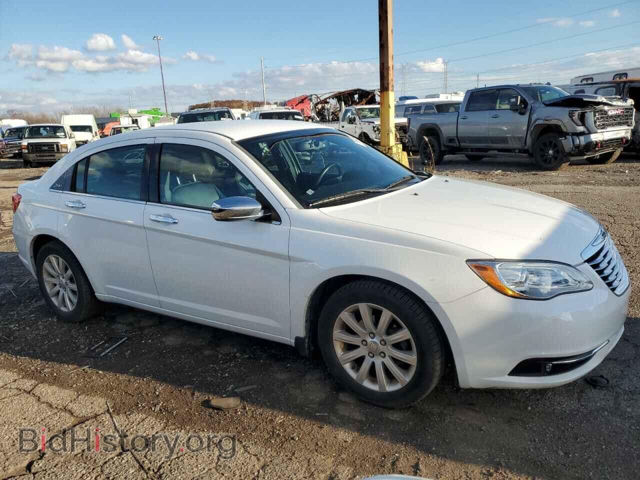 2013 CHRYSLER 200 - VIN: 1C3CCBCG5DN736650 - Фото 4