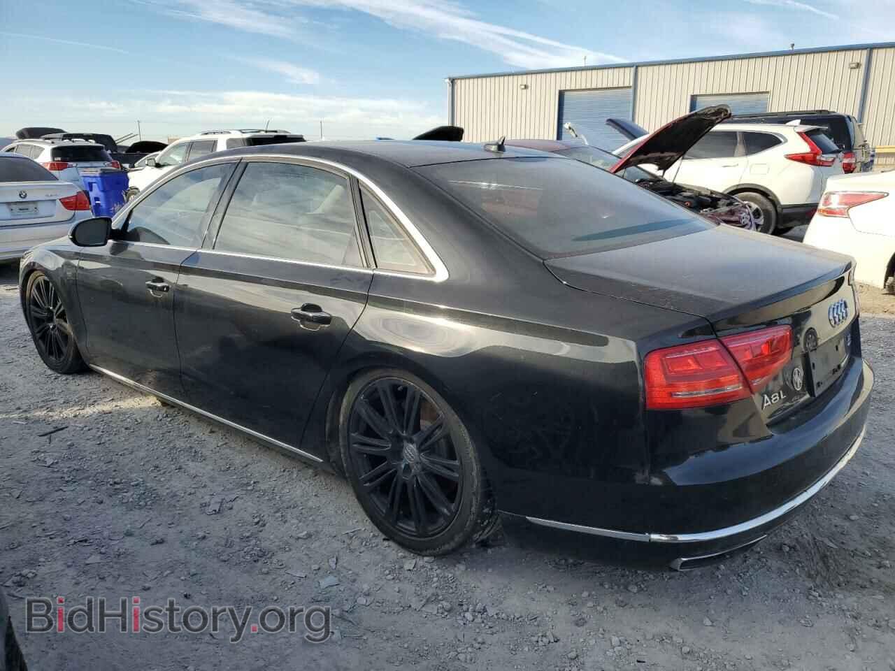 2011 AUDI A8 - VIN: WAURVAFD8BN005488 - Фото 2